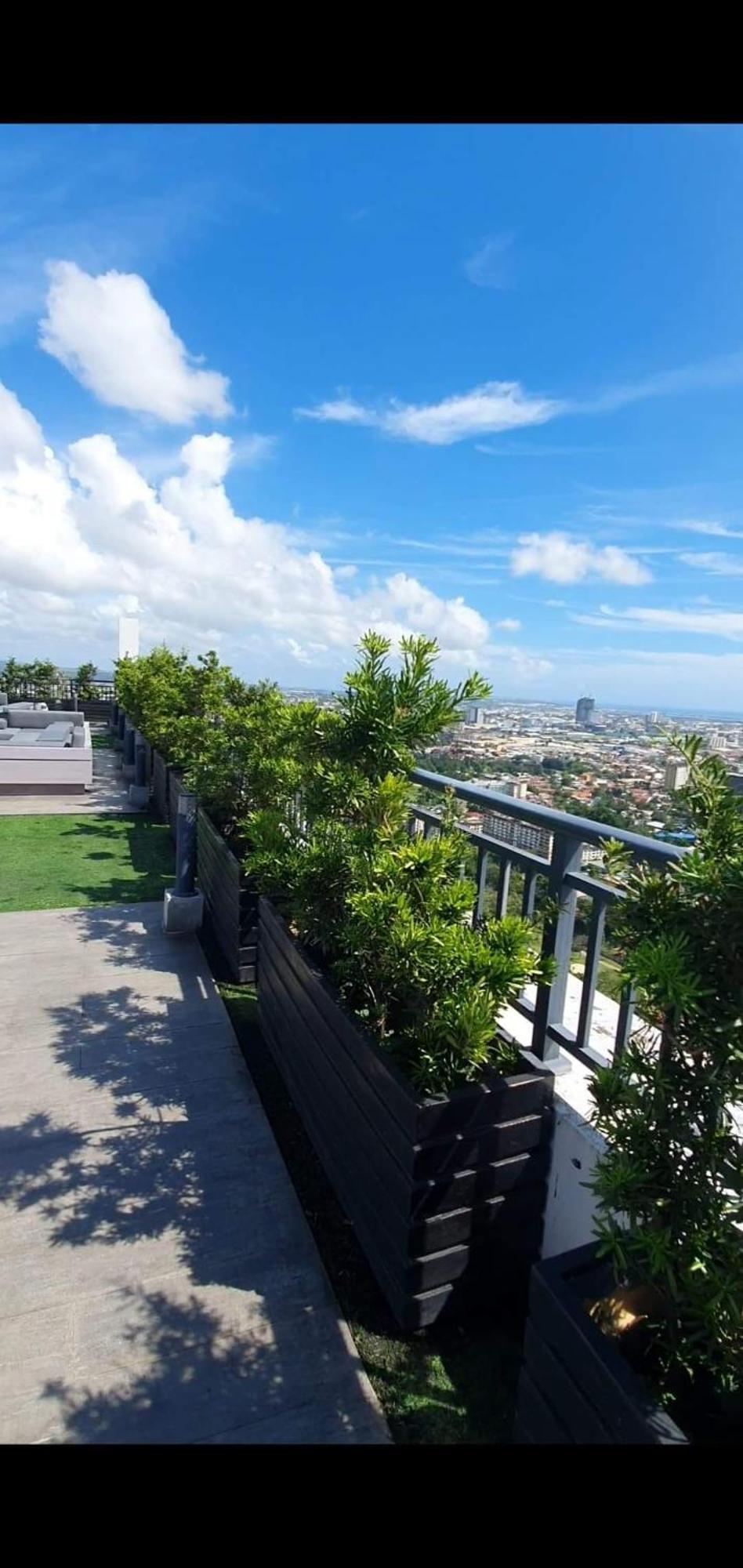 Arlowes At 20F Grand Residences Cebu Екстер'єр фото